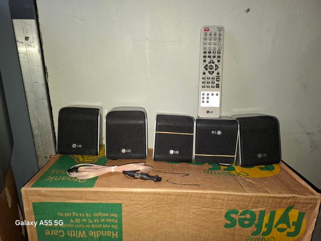 LG Home Cinema Set - DVD/Blu-ray - 5.1 Systeem, Ophalen, Gebruikt, 5.1-systeem, Dvd-speler