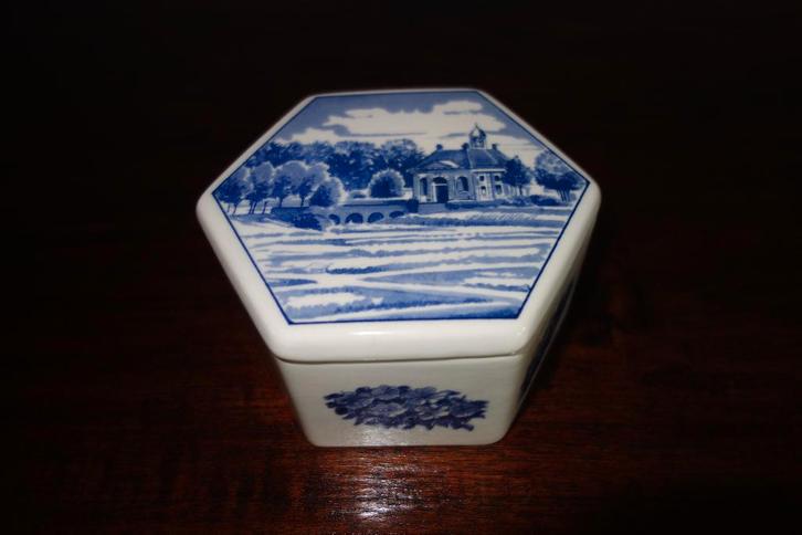 Dekselschaal porselein Sluis en Groot 125 years Enkhuizen., Antiek en Kunst, Antiek | Porselein, Ophalen of Verzenden