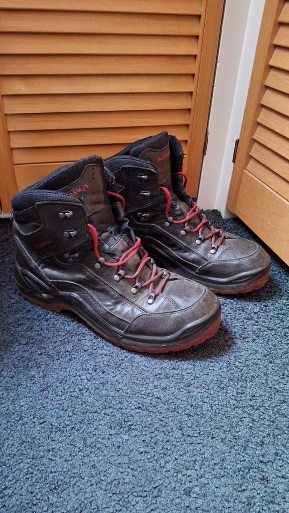 Lowa Renegade GTX   Maat 44,5 uk10 nieuwe zolen, Ophalen of Verzenden, Gebruikt, Schoenen