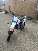 150CC pitbike verticaal blok. €700 mag ie direct weg, Fietsen en Brommers, Ophalen, Zo goed als nieuw, Overige merken
