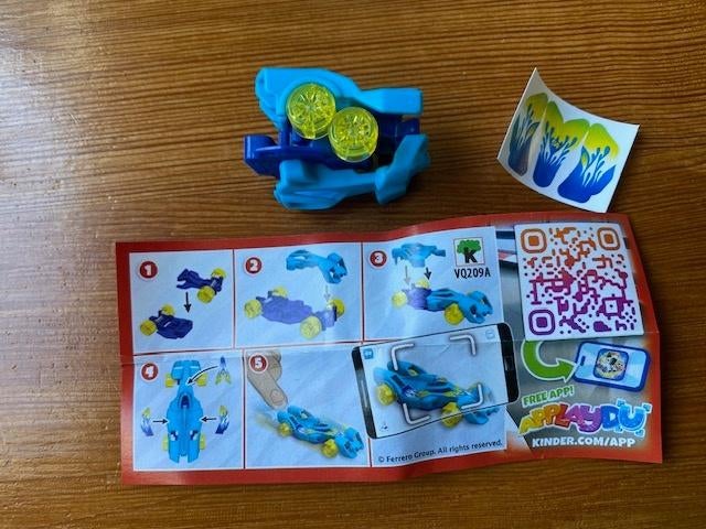 racing figuurtje vq209a uit ferrero surprise eieren, Ophalen of Verzenden, Zo goed als nieuw