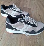 Saucony Shadow 5000 sneakers beige/grijs maat 45, Ophalen of Verzenden, Zo goed als nieuw, Overige kleuren