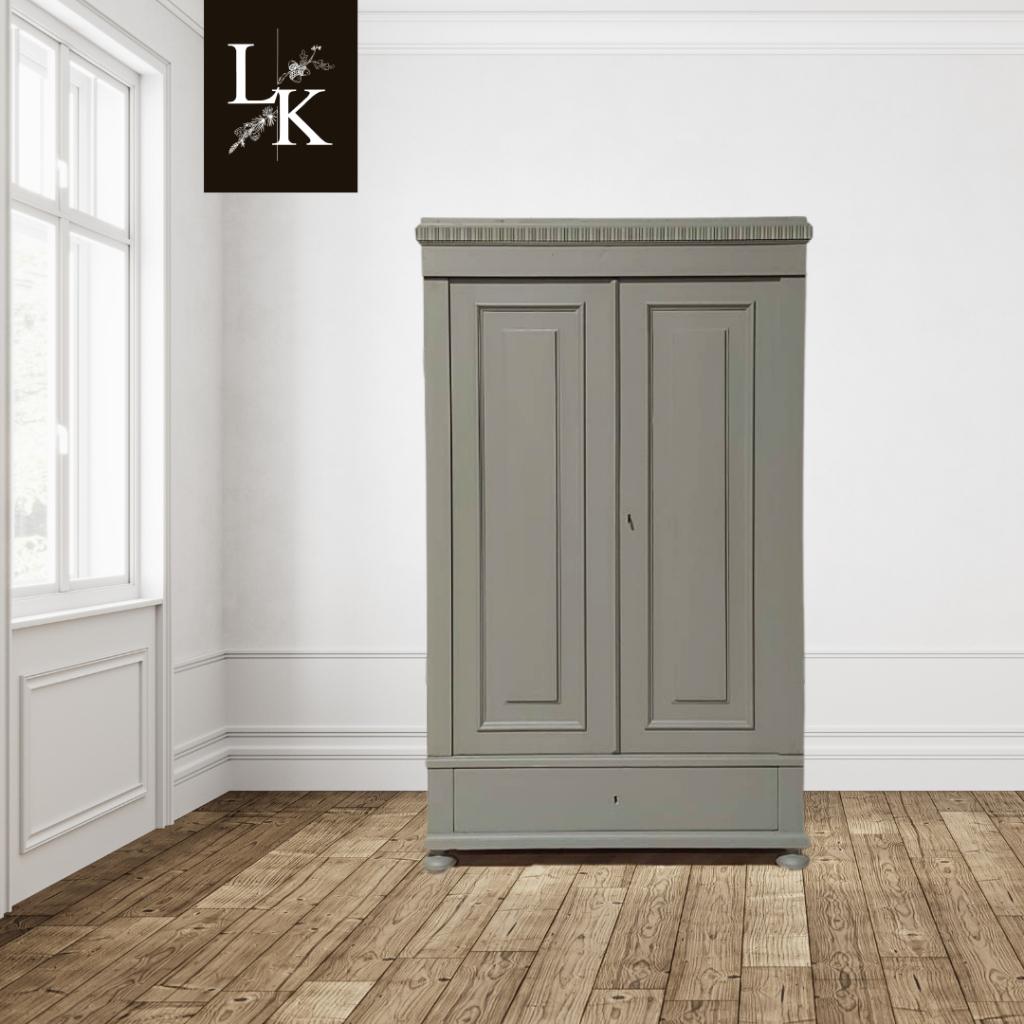 Landelijke klassieke kast, tweedeurs, legkast, linnenkast