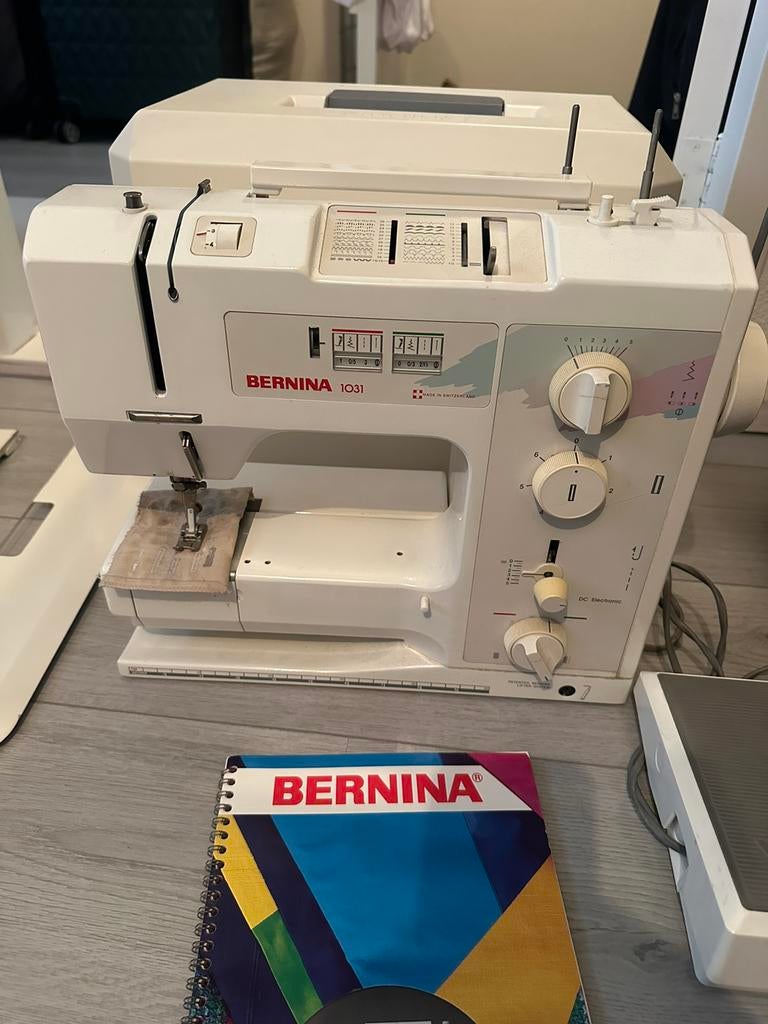 Bernina 1031 in superstaat !!, Ophalen of Verzenden