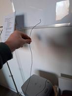 “Radiowekker met CD (CD defect), radio en klok werken”, Ophalen of Verzenden, Gebruikt, Radio, Met cd-speler