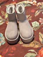Mooie Uggs maat 41 nieuw en ongedragen!, Kleding | Dames, Schoenen, Ophalen of Verzenden, Nieuw, Overige kleuren