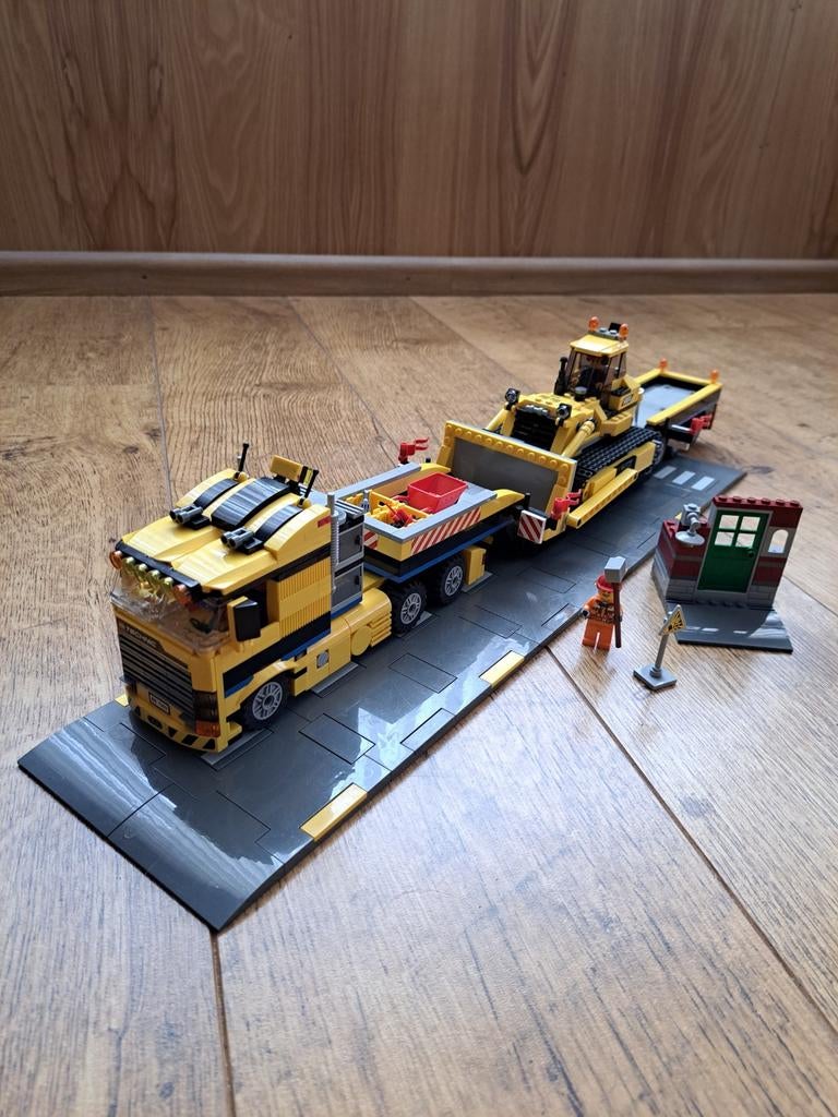 Lego City MOC zware trekker met dieplader en bulldozer, Kinderen en Baby's, Speelgoed | Duplo en Lego, City, MOC (eigen creatie)