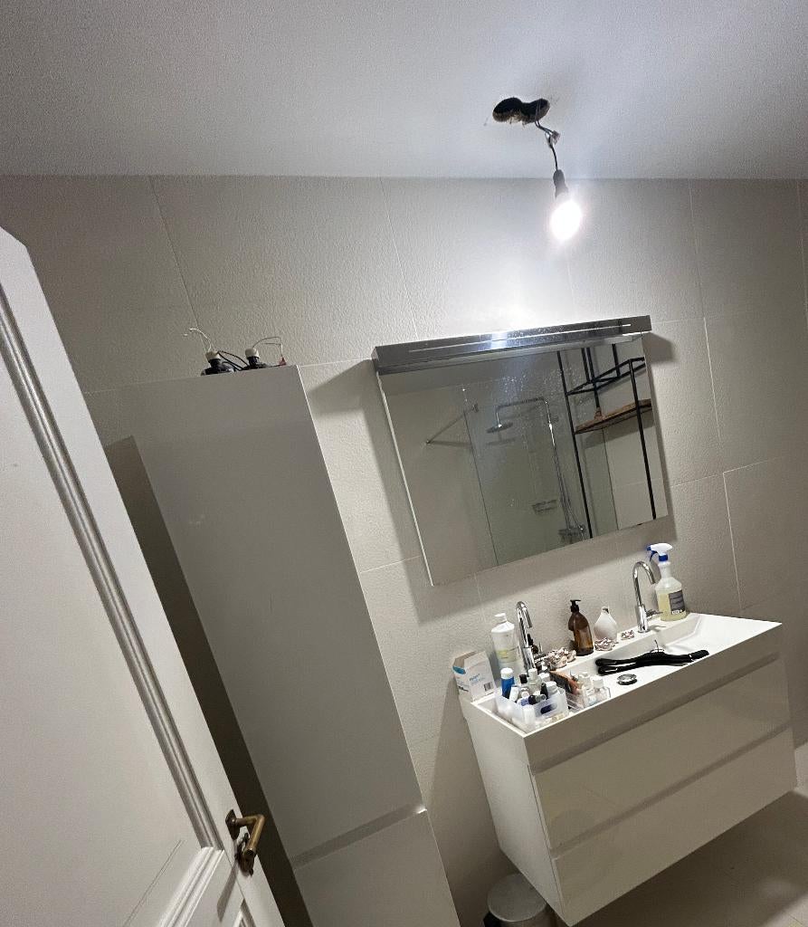 Badkamermeubel dubbele wastafel, Hotbath kranen — €100, Doe-het-zelf en Verbouw, Ophalen, Gebruikt, Wastafel