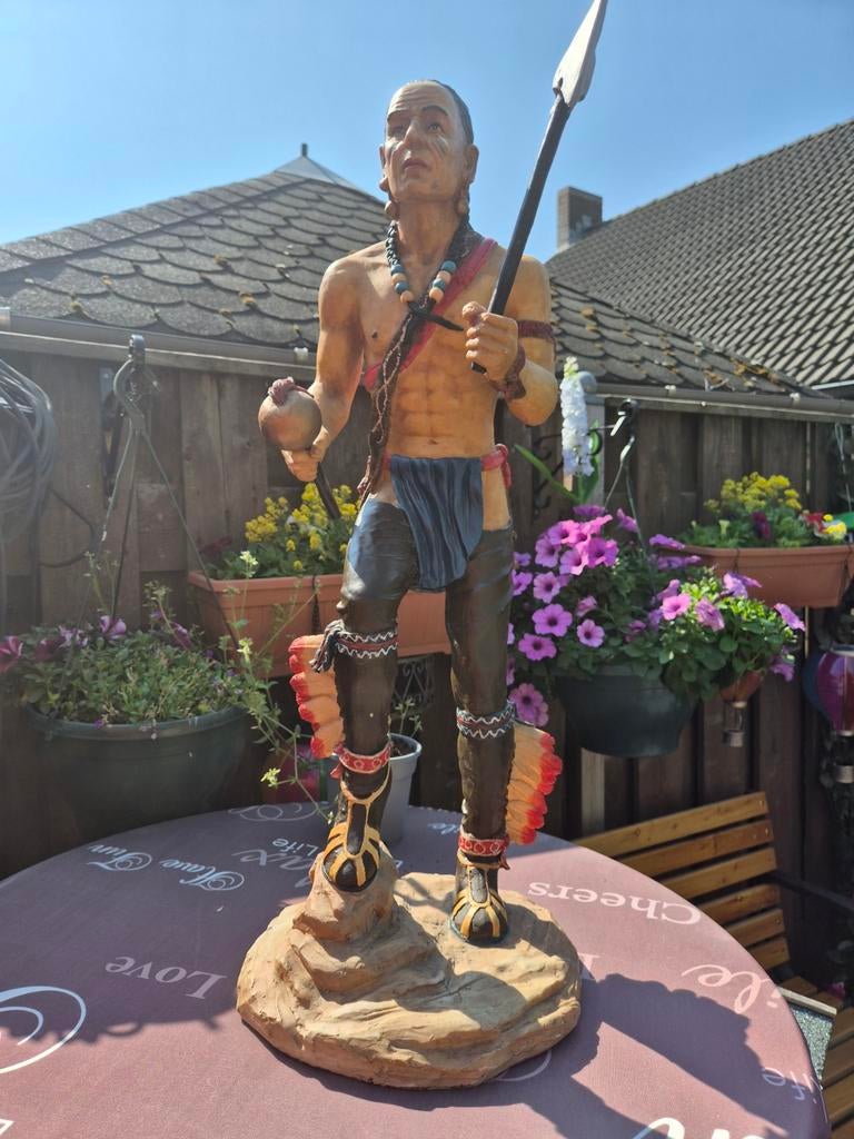 Indianen beeld 76cm hoog, Verzamelen, Beelden en Beeldjes, Ophalen of Verzenden, Zo goed als nieuw, Mens