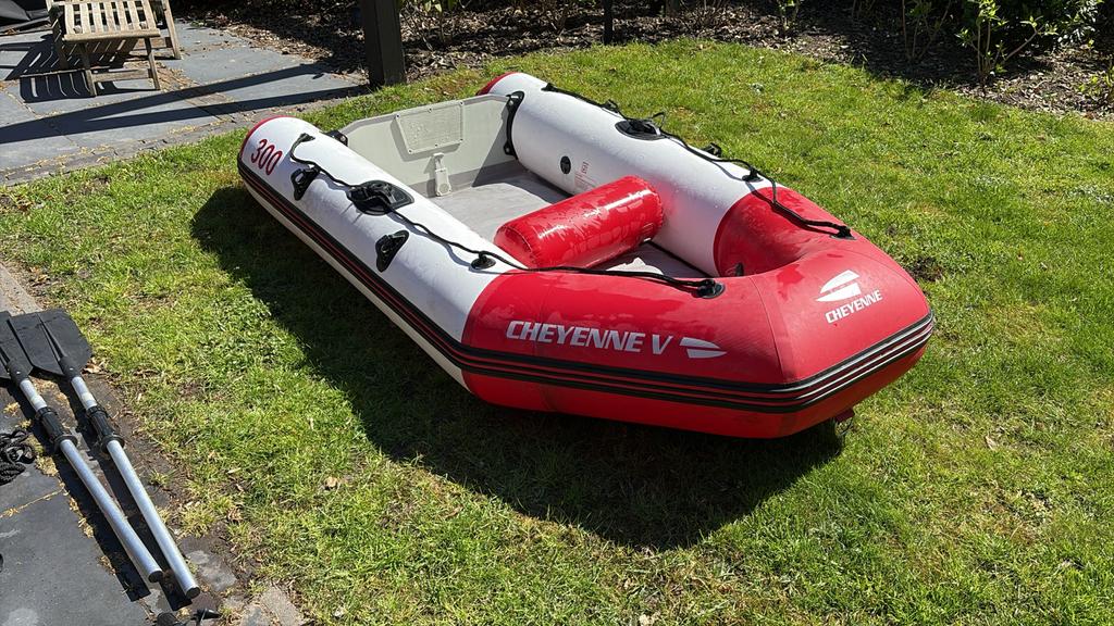 Rubberbootje Cheyenne V 300 - Ideaal voor recreatie, Ophalen, Gebruikt, Overige typen