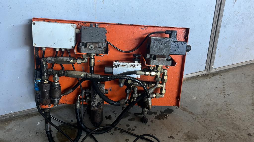 Mesttank electro hydraulische ventielenblok kaweco, 30 tot 80 cm, Kachel, Minder dan 60 cm, Ophalen of Verzenden