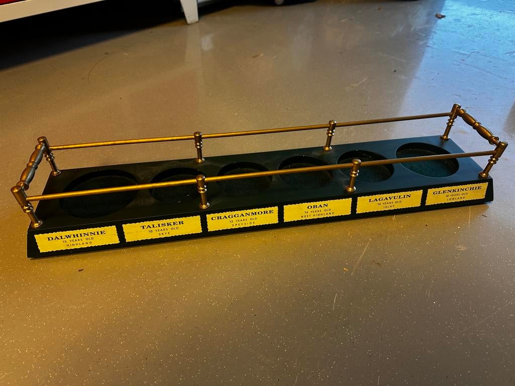 Whisky verzamel CLASSIC MALTS OF SCOTLAND BOTTLE STAND, Verzamelen, Ophalen of Verzenden, Zo goed als nieuw, Overige typen