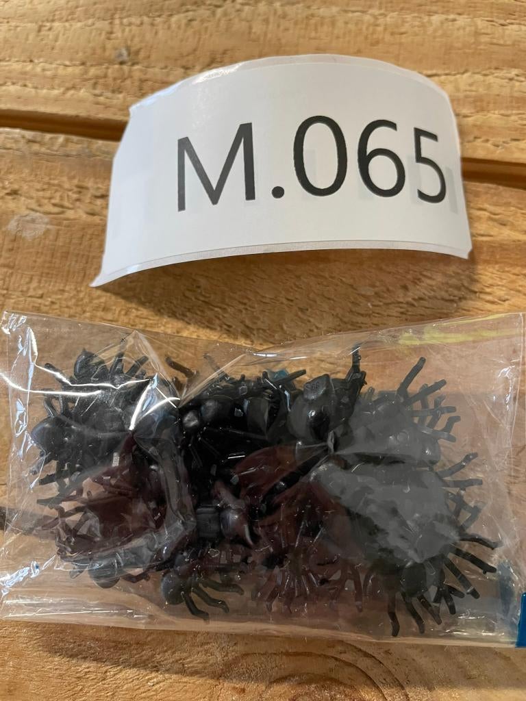 Zakje plastic spinnetjes klein formaat, Halloween of Griezel, Nijverheidsweg-Noord 77, 3812PK, Amersfoort, Zo goed als nieuw, Feestartikel