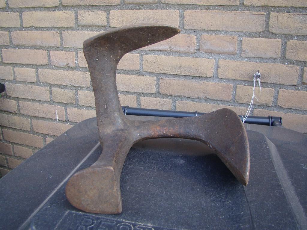 schoenmakers leest gietijzer, Ophalen of Verzenden
