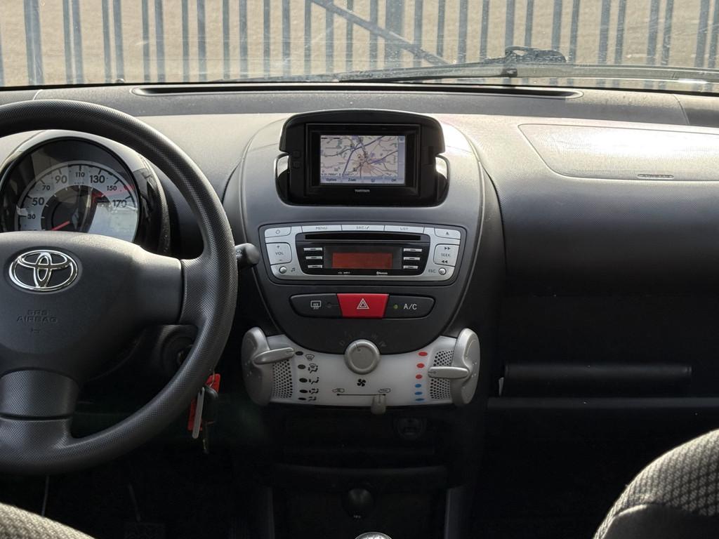 Toyota Aygo 1.0 VVT-i Comfort Airco, Navigatie, Elektr.ramen, Euro 5, Stof, Gebruikt, Zwart