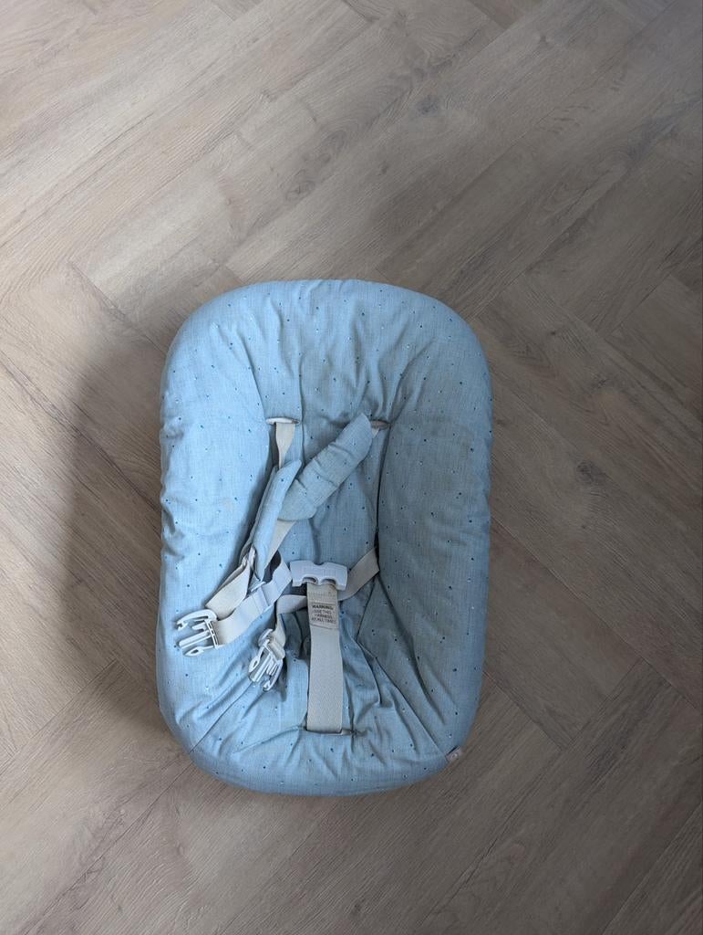 Newborn kuipje - Stokke Tripp Trapp (lichtblauwe hoes), Kinderen en Baby's, Kinderstoelen, Ophalen of Verzenden, Gebruikt, Overige typen