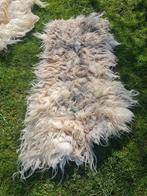 Diervriendelijk, gevilt,schapenvacht. Het schaapje loopt nog, Ophalen of Verzenden