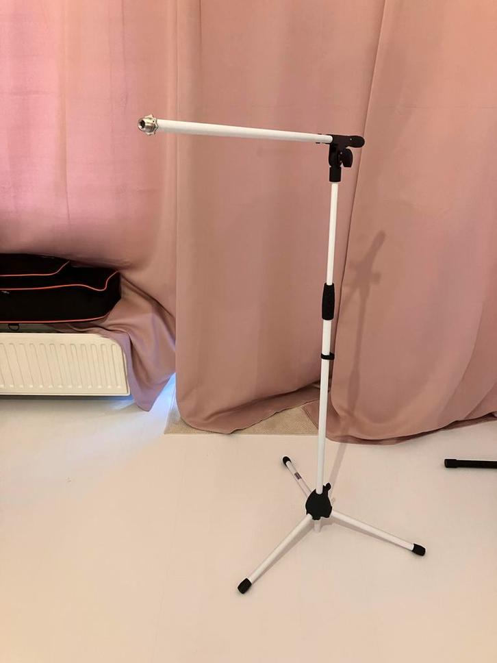 Witte Microfoonstandaard met Boomarm, Muziek en Instrumenten, Standaards, Gebruikt, Instrumentstandaard, Microfoon, Ophalen