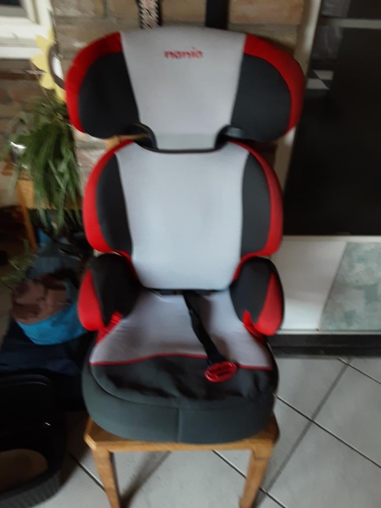 Te koop Autostoeltje nania 9-25 kg en 22-36kg, Ophalen, 15 t/m 36 kg, Overige merken, Autogordel
