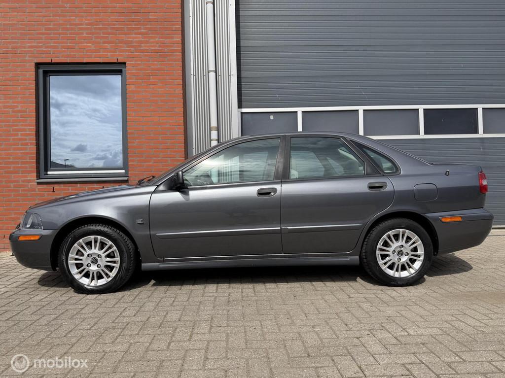 Volvo S40 1.8 Europa Nordic - nieuwe distributieriem, Auto's, Voorwielaandrijving, Gebruikt, Beige, 4 cilinders