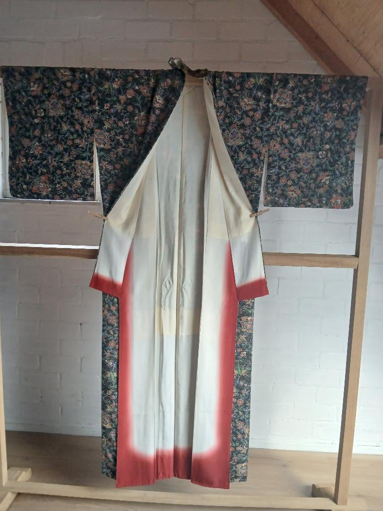 Traditionele Japanse Kimono red black flower, Ophalen of Verzenden