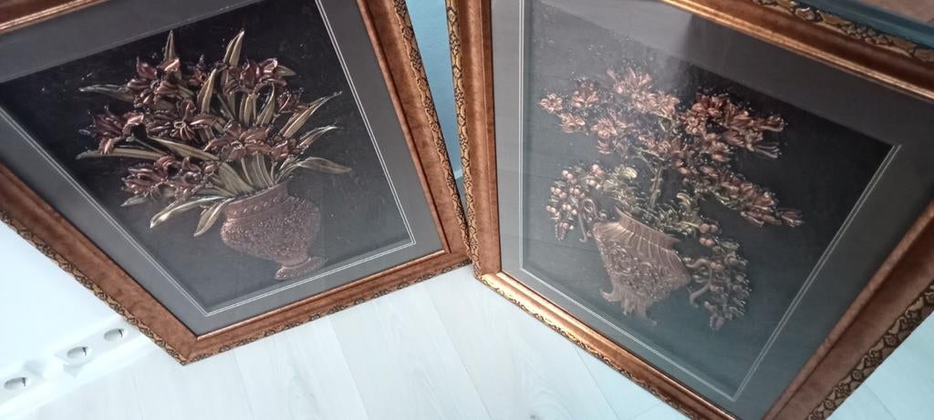 Set middel groot schilderij lijsten bloempotten brons kleur, Ophalen, Zo goed als nieuw, Kunststof