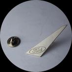 FORD pin, grijs, Ophalen of Verzenden, Zo goed als nieuw, Transport, Speldje of Pin