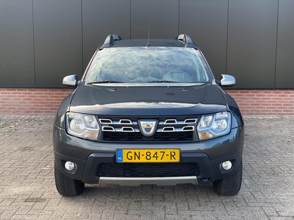 Dacia Duster 1.2 TCe 4x2 10th Anniversary, Auto's, Voorwielaandrijving, Euro 5, Gebruikt, Zwart