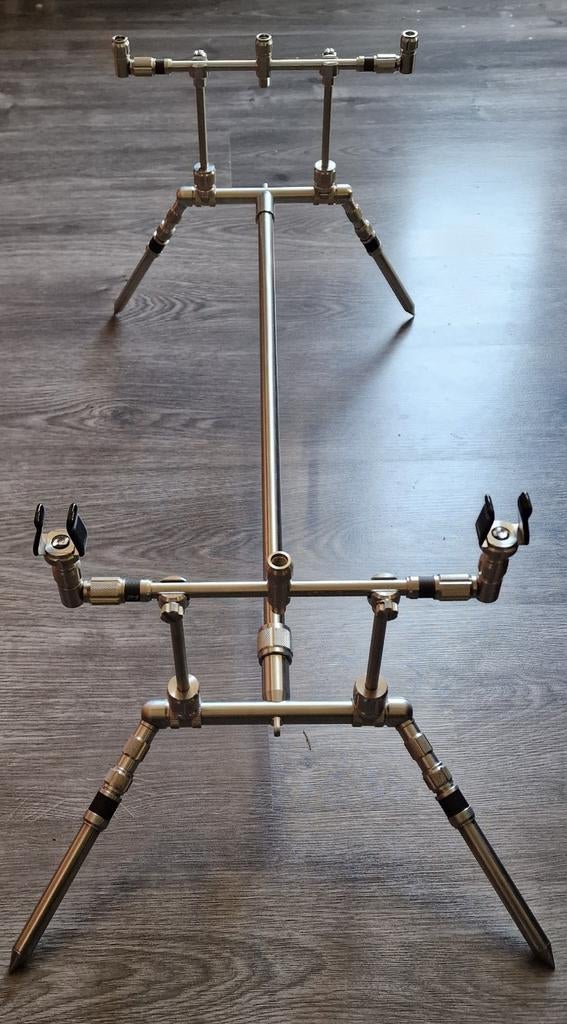 Solar p1 wwp met 6 inch poten en 2x p1 mini backrest, Watersport en Boten, Hengelsport | Karpervissen, Ophalen, Zo goed als nieuw