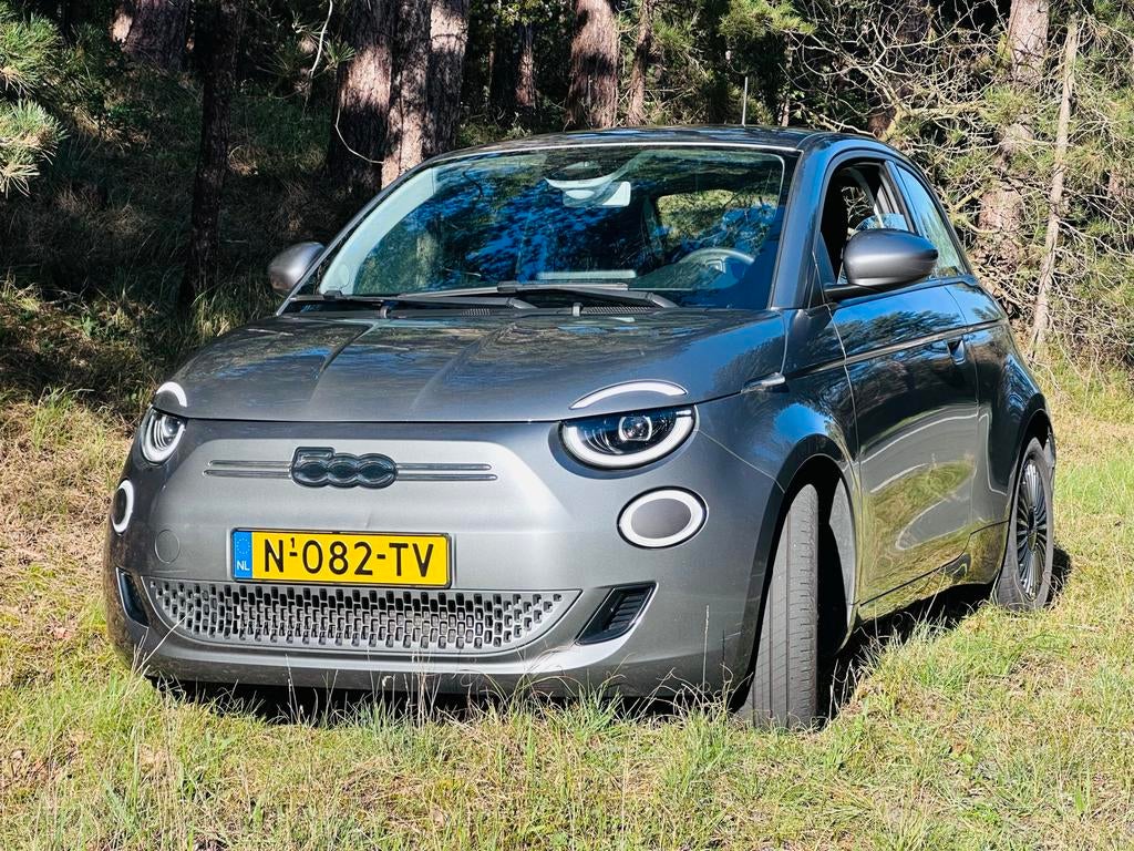 FIAT 500 e 42 KWH LAUNCH EDITION 2022 APK 2028, Auto's, Automaat, Stof, 118 pk, Elektrisch