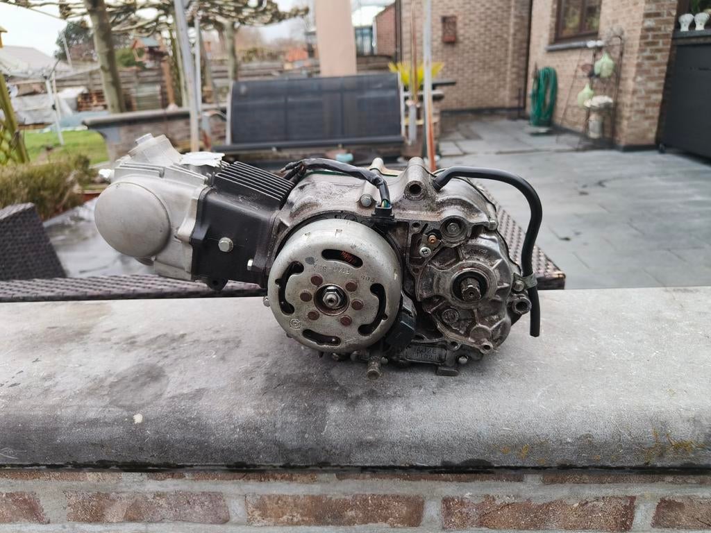 Honda c90 blok, Ophalen of Verzenden, Gebruikt, Blok, Overige merken