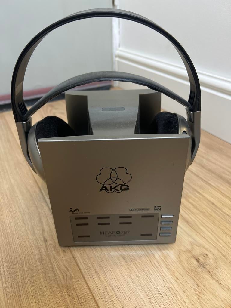 AKG Hearo 787 draadloze surround koptelefoon, Overige merken, Gebruikt, Ophalen of Verzenden, Over oor (circumaural)
