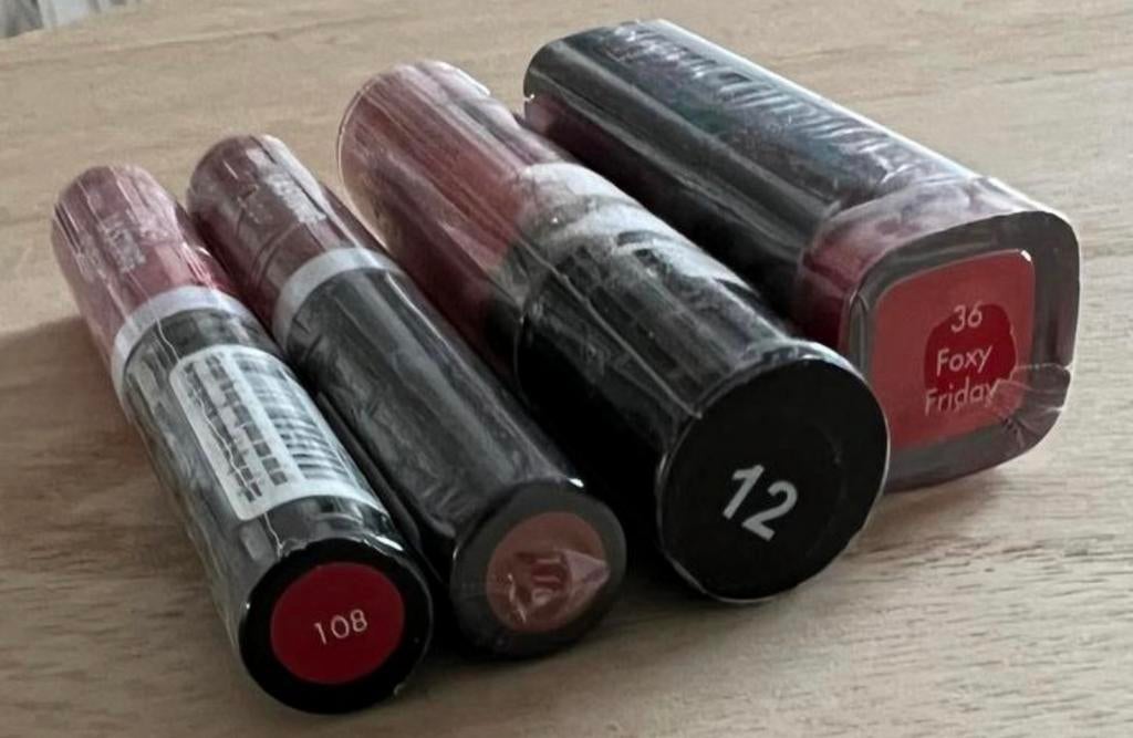 Lipstick / long lasting lipstick 4 st, Ophalen of Verzenden, Nieuw, Rood, Lippen
