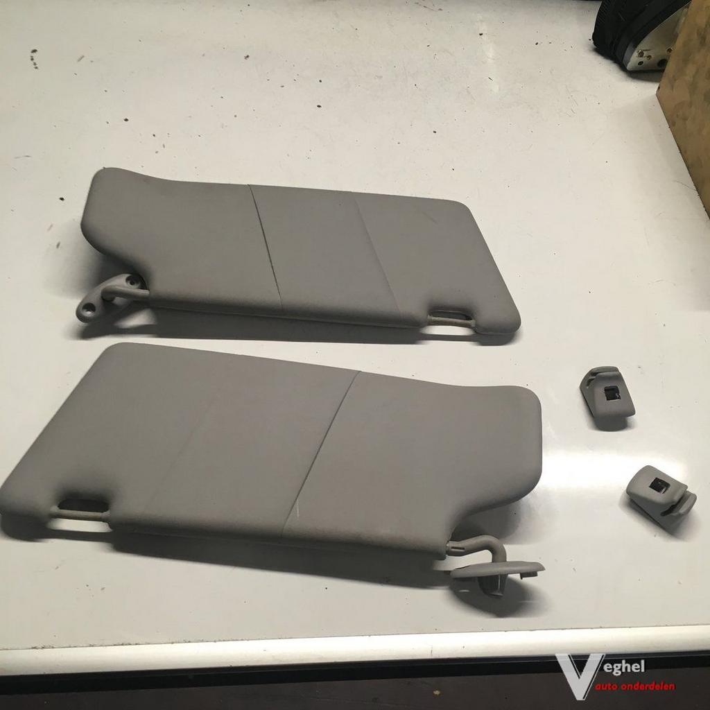 Ford Focus 3 drs 1.6 16v 2002 wagennr 250070   Zonnekleppen, Gebruikt, -, -, Ophalen of Verzenden