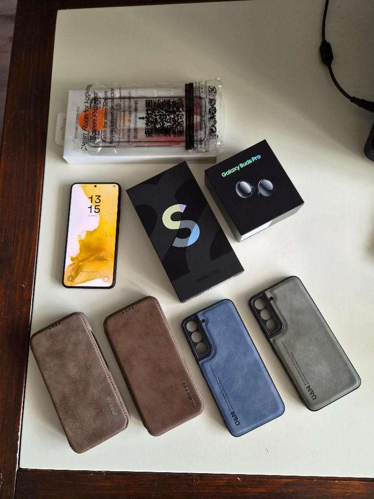 Samsung Galaxy S22 256GB + Galaxy Buds Pro, Ophalen of Verzenden, Zo goed als nieuw, Galaxy S22, Android OS