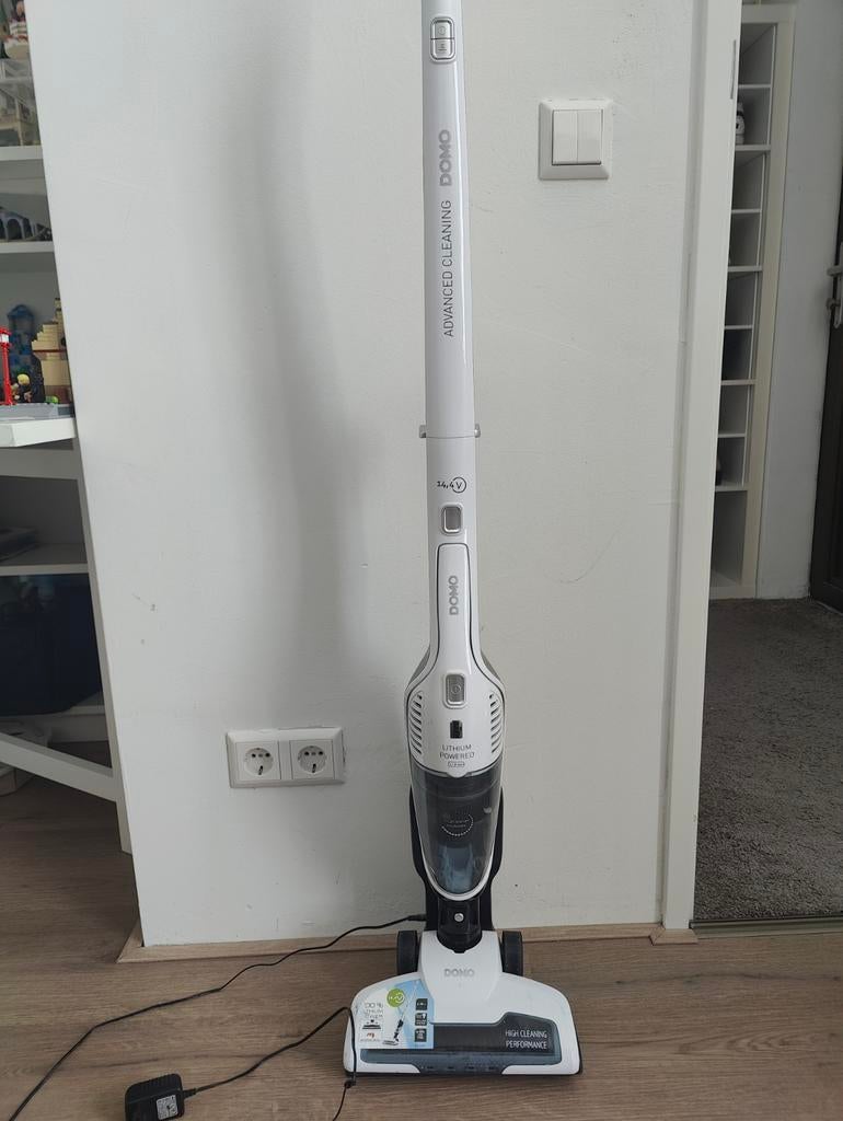 DOMO Kruimeldief / Handstofzuiger (batterij defect), Ophalen, Niet werkend, Reservoir, Kruimeldief