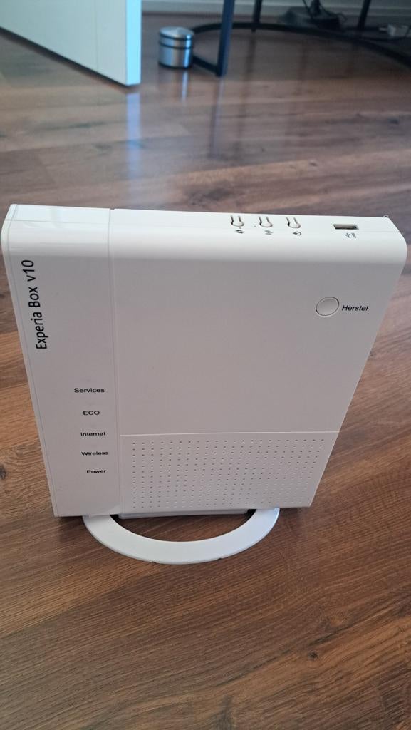 KPN Experia Box V10 Router met modem, Ophalen, Zo goed als nieuw, Router met modem, KPN