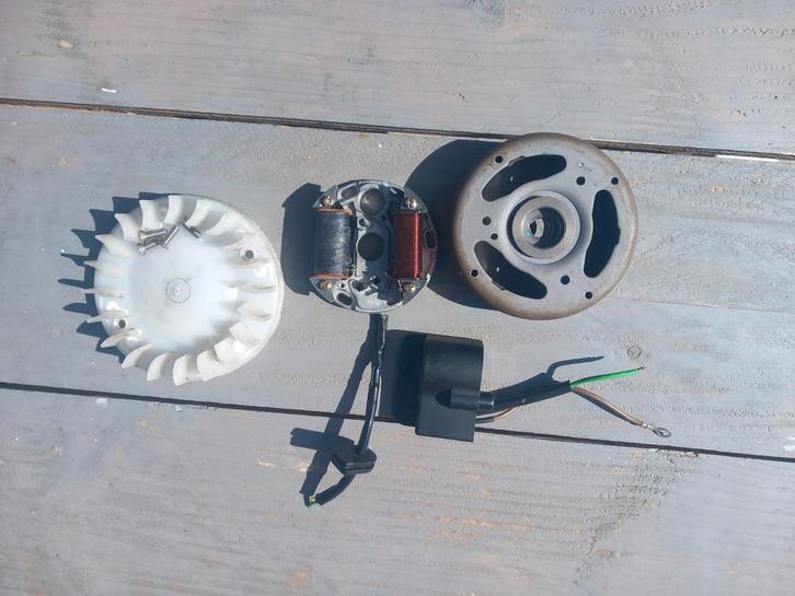 Bosch elektriche onsteking, Fietsen en Brommers, Brommeronderdelen | Kreidler, Cilinder, Ophalen of Verzenden