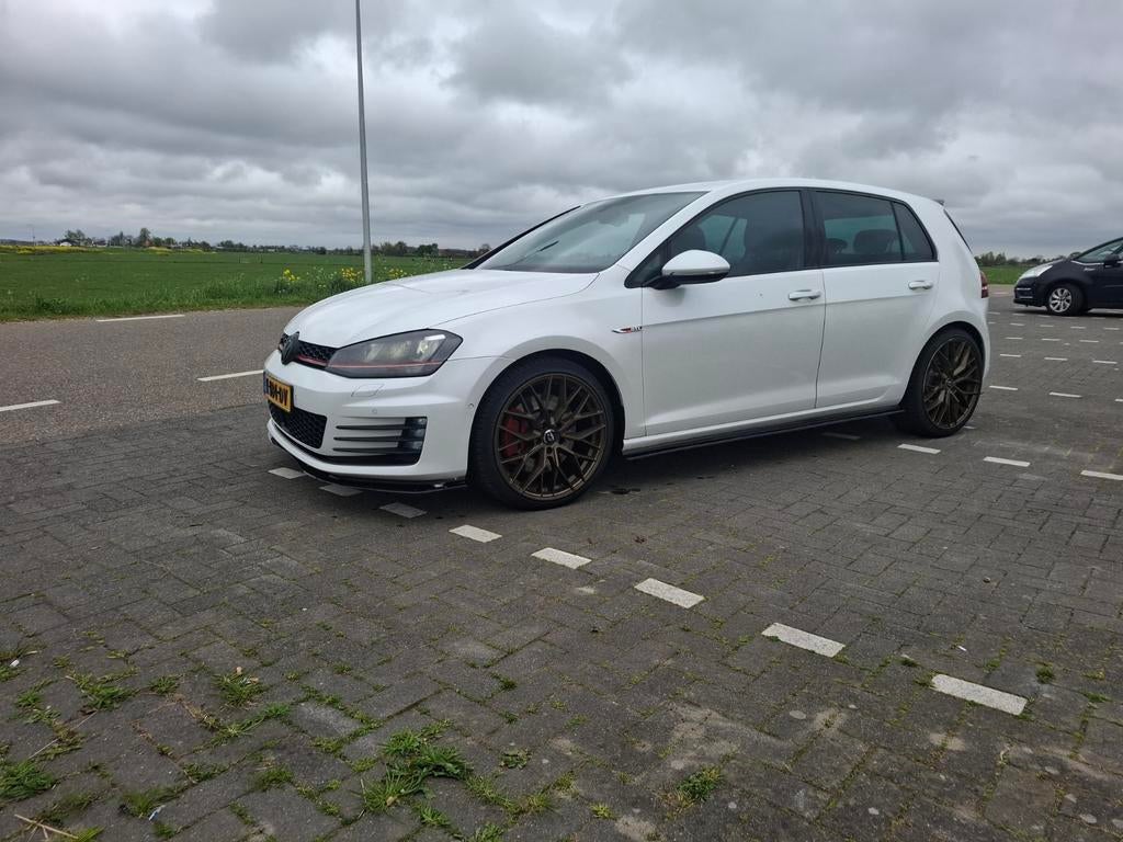 Volkswagen Golf 2.0 GTI 169KW AUT 2014 Wit, Auto's, Zwart, 4 cilinders, 1984 cc, Wit