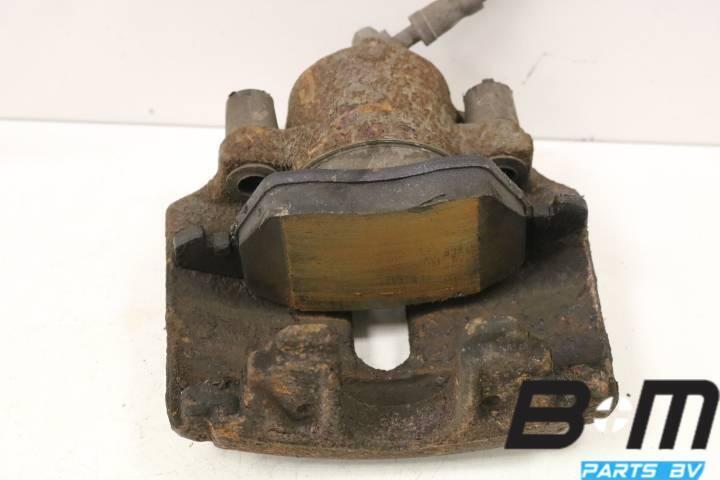 Remklauw RV (bijrijderskant) VW Golf 6 Plus, Gebruikt