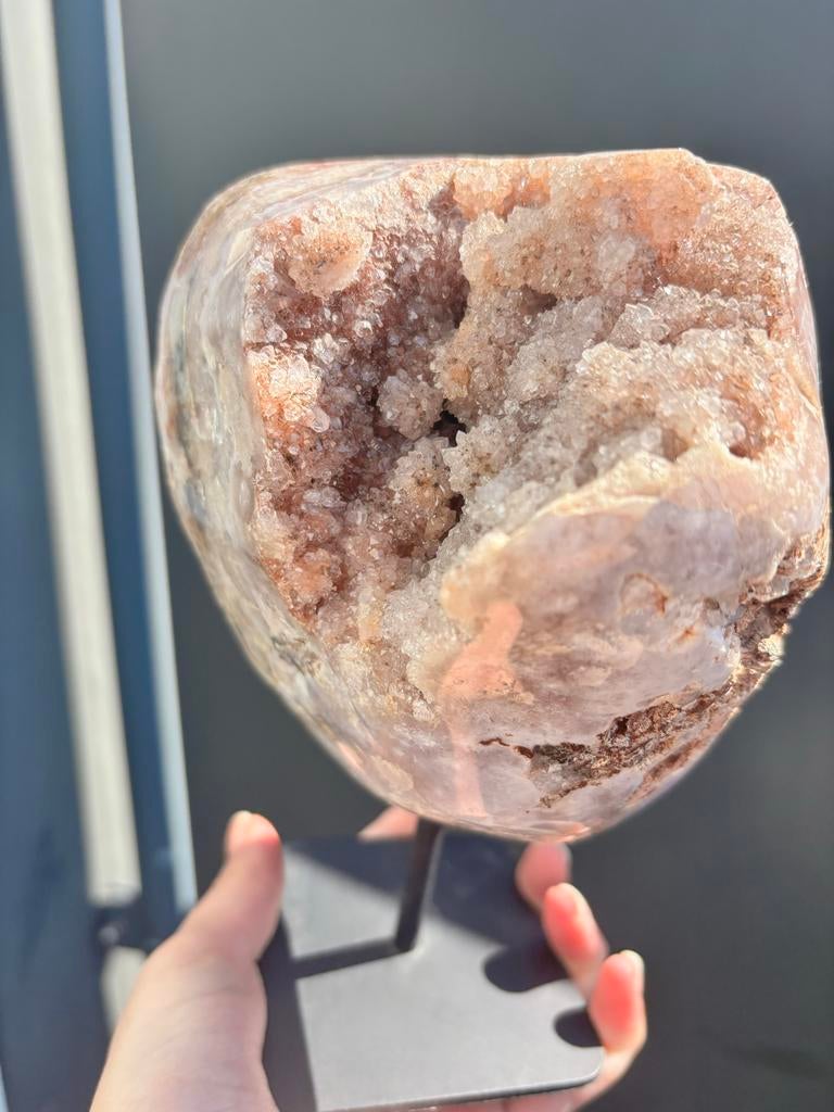 Roze amethist op standaard, Sieraden, Tassen en Uiterlijk, Edelstenen, Ophalen of Verzenden, Gebruikt