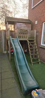 Houten speelhuisje met glijbaan, Ophalen of Verzenden, Gebruikt, Hout