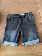 Nieuwe jeans korte beoek maat 146, Kinderen en Baby's, Kinderkleding | Maat 146, Ophalen of Verzenden, Zo goed als nieuw, Broek