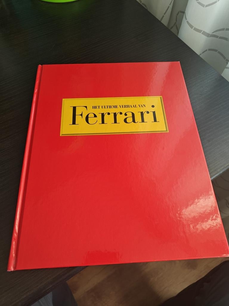 Het Ultieme Verhaal van Ferrari - Boek, Ophalen of Verzenden, Gelezen, Ferrari, Onbekend