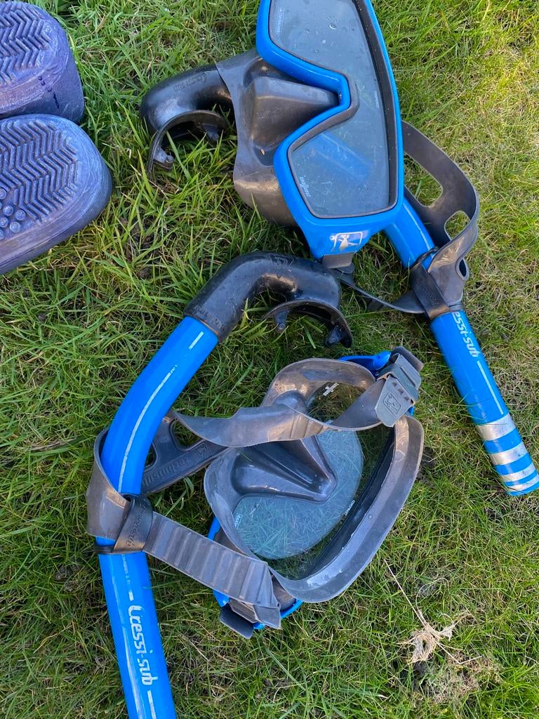 Aangeboden snorkel spullen, duikbril schoenen flippers, Ophalen of Verzenden, Zo goed als nieuw, Snorkelmasker