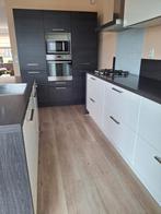 Grote keuken met eiland te koop (met o.a. Quooker), Ophalen, Gebruikt, Bruin, Hout