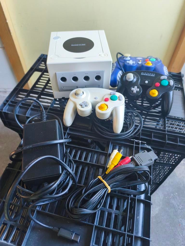 Grote verzameling Nintendo GameCube (GameBoy), Ophalen, Met 2 controllers
