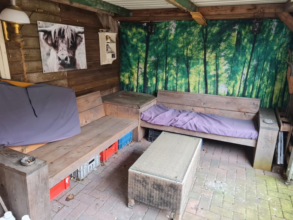 GRATIS hoekbank en een tafel, Ophalen of Verzenden, Gebruikt, Bank