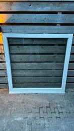 Kunstof kozijn, Doe-het-zelf en Verbouw, Kozijnen en Schuifpuien, Kunststof, Gebruikt, Raamkozijn, Inclusief glas