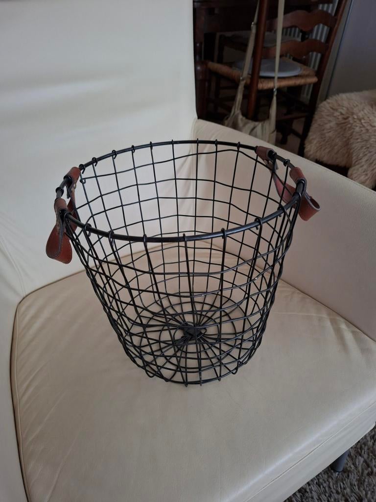Leuke mand  middellijn 28.cm hoogte 27cm, Ophalen, Nieuw, Rond, Kunststof
